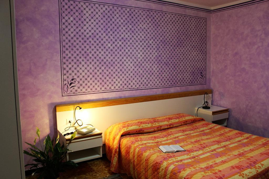 Hotel Agnello D'Oro Genova ภายนอก รูปภาพ